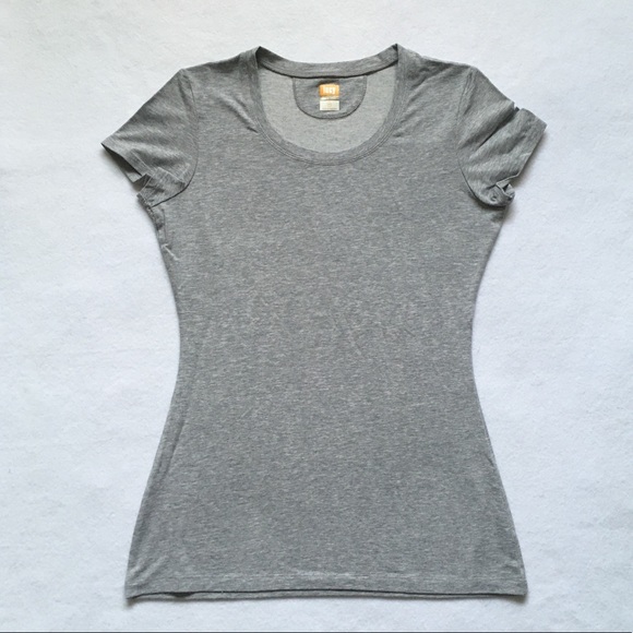 cap sleeve fitted tee